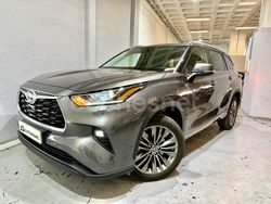 Gris / plata Usado 2021 Toyota Highlander Advance SUV | 49.890 € (Un poco caro)