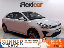 Blanco Usado 2022 Kia Rio 2 Berlina | 12.490 € (Precio justo)