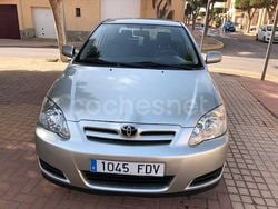 Gris / plata Usado 2007 Toyota Corolla Luna Berlina | 999 €