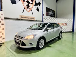 Gris / plata Usado 2014 Ford Focus Sport Berlina | 9990 € (Un poco caro)