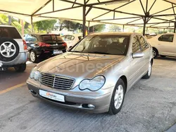 Marrón Usado 2003 Mercedes C180 Elegance Berlina | 4700 € (Precio justo)