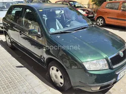 Verde Usado 2000 Skoda Fabia Comfort Berlina | 3000 € (Precio justo)