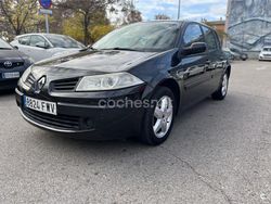 Negro Usado 2007 Renault Mégane II Dynamique Berlina | 2490 € (Buen precio)