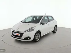 Blanco Usado 2017 Peugeot 208 Allure Utilitario | 8599 € (Buen precio)