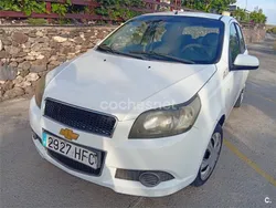 Blanco Usado 2011 Chevrolet Aveo LS Berlina | 2700 € (Precio justo)