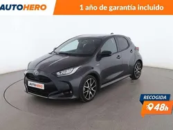 Gris Usado 2021 Toyota Yaris Hybrid Style Berlina | 17.904 € (Precio justo)