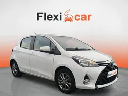 Blanco Usado 2017 Toyota Yaris Active Berlina | 8590 € (Super precio)