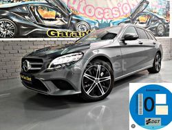 Gris / plata Usado 2019 Mercedes C300e Familiar | 25.490 € (Precio justo)