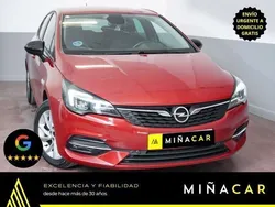 Rojo Usado 2021 Opel Astra Edition Utilitario | 12.450 € (Precio justo)