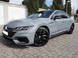 Gris / plata Usado 2021 VW Arteon R-line Berlina | 35.950 € (Un poco caro)