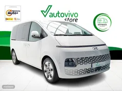 Creamy white Usado 2022 Hyundai Staria Van | 41.900 € (Precio justo)