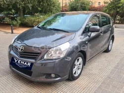 Gris / plata Usado 2010 Toyota Verso Active Monovolumen | 7500 € (Precio justo)