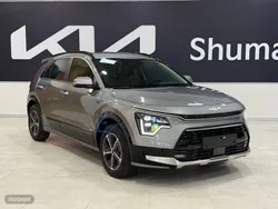 Gris Nuevo 2025 Kia Niro SUV | 31.274 € (Precio justo)
