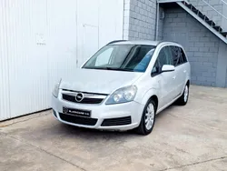 Gris / plata Usado 2007 Opel Zafira Enjoy Monovolumen | 2499 € (Precio justo)