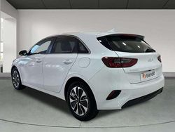 Blanco Usado 2024 Kia Ceed Utilitario | 17.876 € (Precio justo)