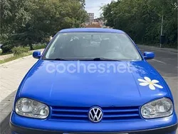 Azul Usado 2001 VW Golf IV Advance Berlina | 1800 € (Precio justo)