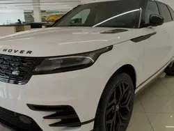 Blanco Usado 2023 Land Rover Range Rover Velar SE Dynamic SUV | 81.900 €