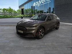 Gris Usado 2023 Ford Mustang Mach-E Premium SUV | 41.900 € (Un poco caro)