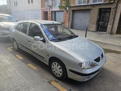 Gris / plata Usado 2003 Renault Mégane II Authentique Berlina | 2700 € (Precio justo)