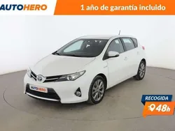 Blanco Usado 2014 Toyota Auris Hybrid Active Berlina | 13.999 € (Precio justo)