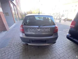 Gris / plata Usado 2009 BMW 116 Advantage Utilitario | 6500 €
