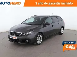 Gris Usado 2018 Peugeot 308 Style Familiar | 7899 € (Super precio)