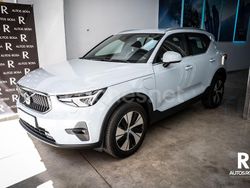 Blanco Usado 2023 Volvo XC40 Core SUV | 33.900 € (Precio justo)