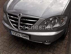 Gris / plata Usado 2008 Ssangyong (KGM) Rodius Monovolumen | 6500 € (Precio justo)