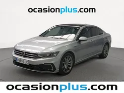 Gris plata Usado 2020 VW Passat GTE Berlina | 23.173 € (Un poco caro)