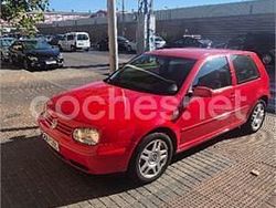 Rojo Usado 2002 VW Golf IV Berlina | 2400 € (Buen precio)