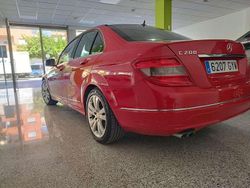 Rojo Usado 2010 Mercedes C200 Avantgarde Berlina | 10.990 € (Precio justo)