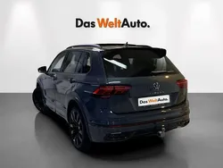Gris / plata Usado 2022 VW Tiguan R-line SUV | 41.890 € (Un poco caro)