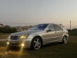 Gris / plata Usado 2004 Mercedes C270 Avantgarde Berlina | 4600 € (Precio justo)