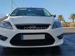 Blanco Usado 2009 Ford Focus Trend Berlina | 4400 € (Precio justo)