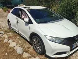 Blanco Usado 2014 Honda Civic Comfort Berlina | 2500 €