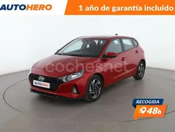 Rojo Usado 2023 Hyundai i20 Berlina | 16.499 € (Precio justo)