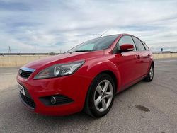 Rojo Usado 2009 Ford Focus Trend | 5000 € (Un poco caro)