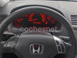 Violeta / lila Usado 2005 Honda Accord Sport Berlina | 2998 € (Precio justo)