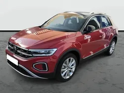 Rojo intenso / techo negro Usado 2025 VW T-Roc Design SUV | 25.990 € (Precio justo)