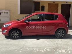 Granate Usado 2014 Hyundai i20 GO! Berlina | 6300 € (Buen precio)