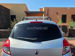 Gris / plata Usado 2011 Renault Clio II Business Berlina | 3900 € (Buen precio)