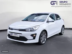 Blanco Usado 2023 Kia Rio Berlina | 16.500 € (Precio justo)