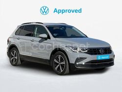 Gris / plata Usado 2021 VW Tiguan Life SUV | 25.100 € (Precio justo)