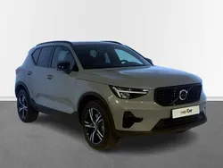 Gris Nuevo 2025 Volvo XC40 Plus SUV | 44.200 € (Un poco caro)