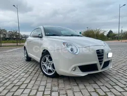 Beige Usado 2010 Alfa Romeo MiTo Distinctive Utilitario | 6140 € (Precio justo)