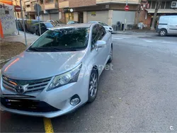 Gris / plata Usado 2012 Toyota Avensis Executive Berlina | 8300 € (Precio justo)