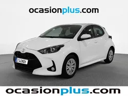 Blanco Usado 2023 Toyota Yaris Active Utilitario | 14.991 € (Precio justo)