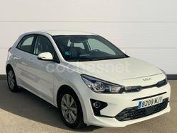 Blanco Usado 2023 Kia Rio Berlina | 18.600 € (Un poco caro)