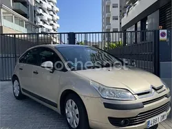 Beige Usado 2007 Citroën C4 Exclusive Berlina | 3999 € (Precio justo)