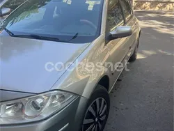 Beige Usado 2006 Renault Mégane II Berlina | 2900 € (Un poco caro)